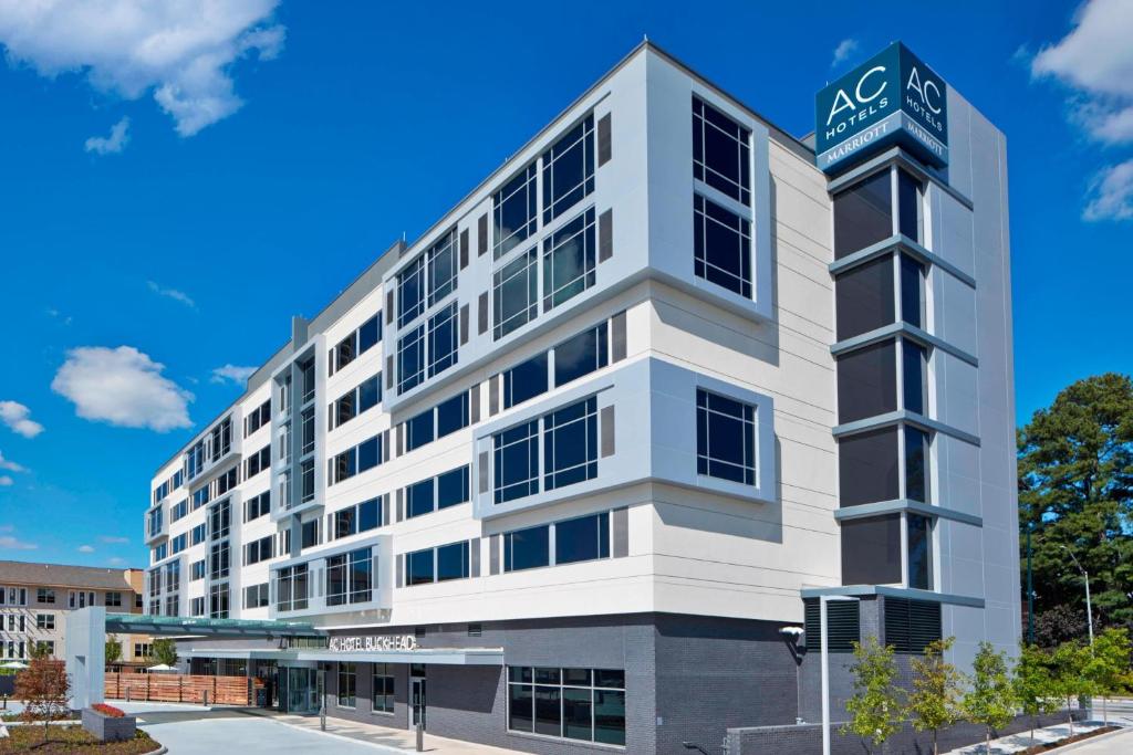 AC Hotel by Marriott Atlanta Buckhead at Phipps Plaza in Atlanta