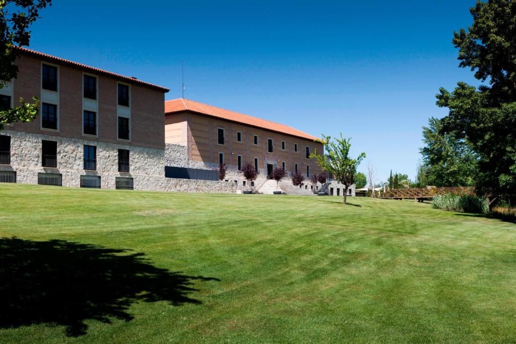 AC Hotel Palacio de Santa Ana by Marriott in Valladolid