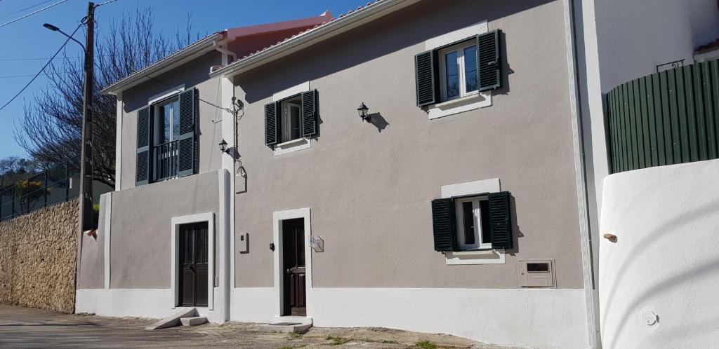AL - HaoleGuestHouse in Sobral de Monte Agraço