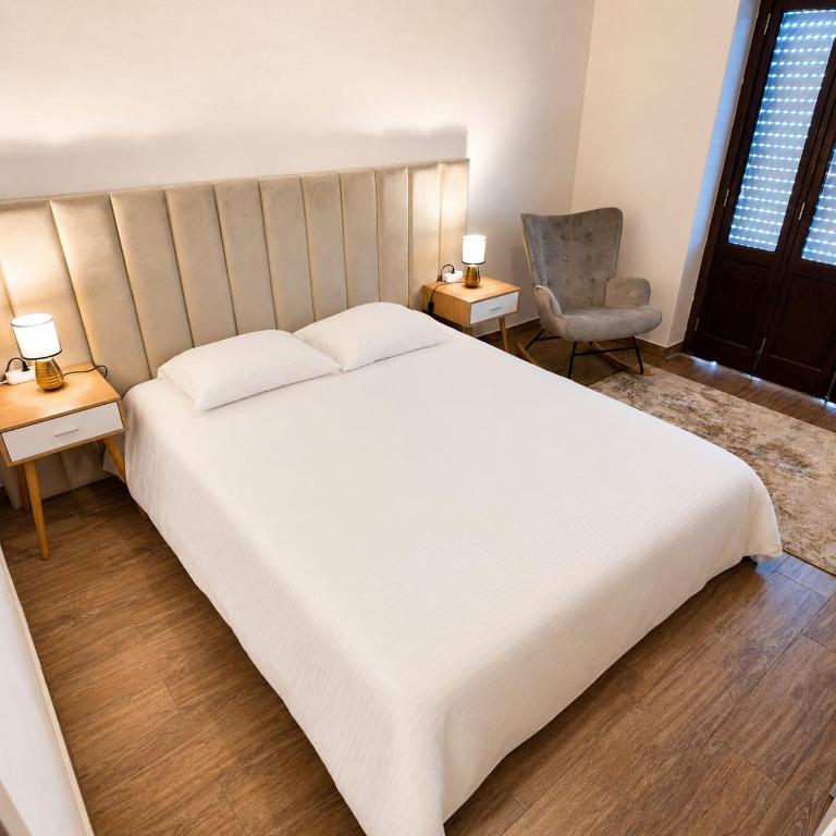 Albani Hostel in Palmela