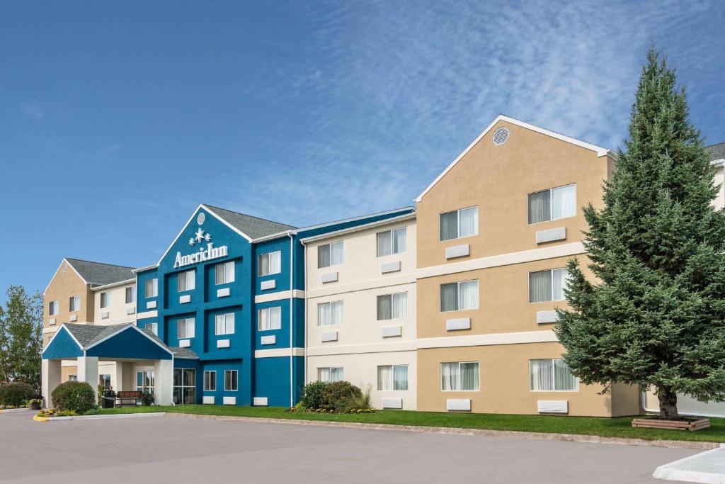 AmericInn by Wyndham Duluth in Duluth