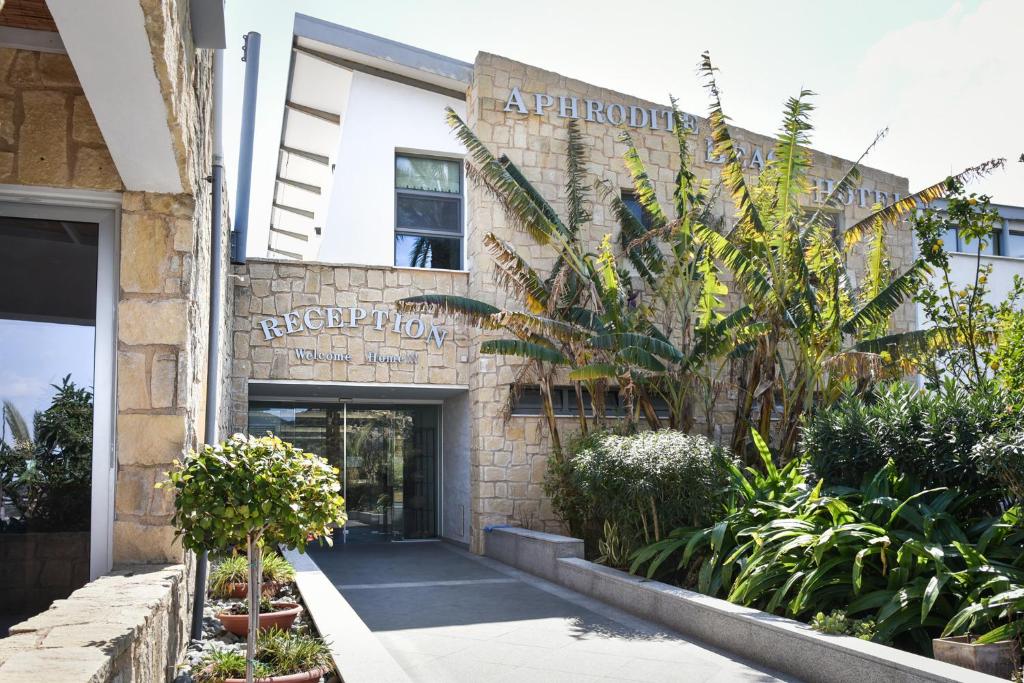 Aphrodite Beach Hotel in Polis