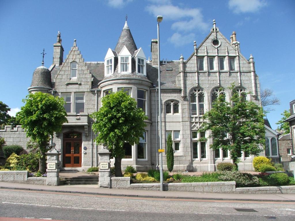 Atholl Hotel in Aberdeen