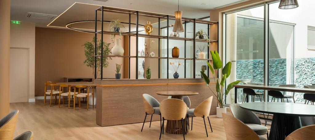 B&B HOTEL Lisboa Aeroporto in Loures