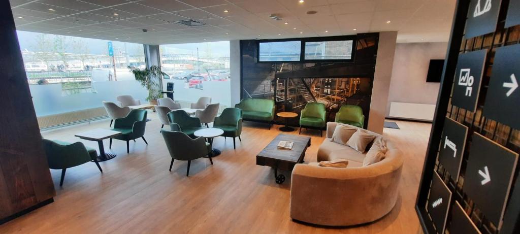 B&B HOTEL Mons Gare in Mons