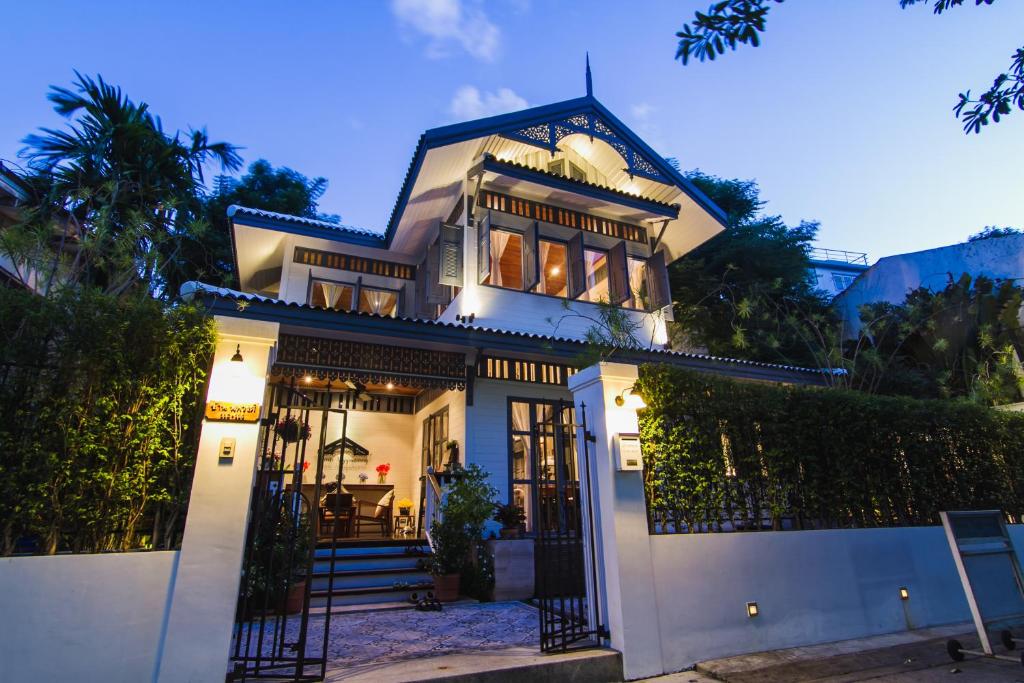 Baan Noppawong in Bangkok