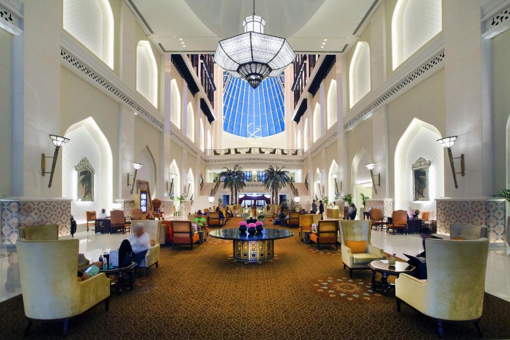Bab Al Qasr Hotel in Abu Dhabi
