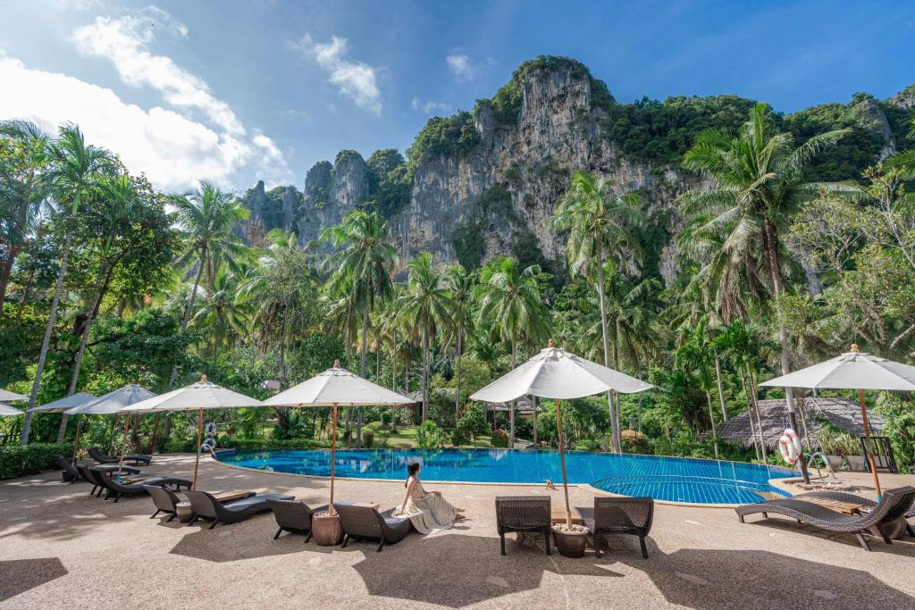 Ban Sainai Resort- Aonang's Green Resort in Railay Beach