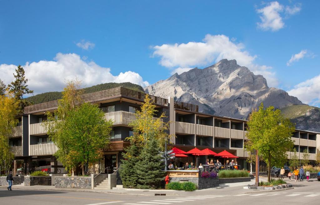 Banff Aspen Lodge in Banff