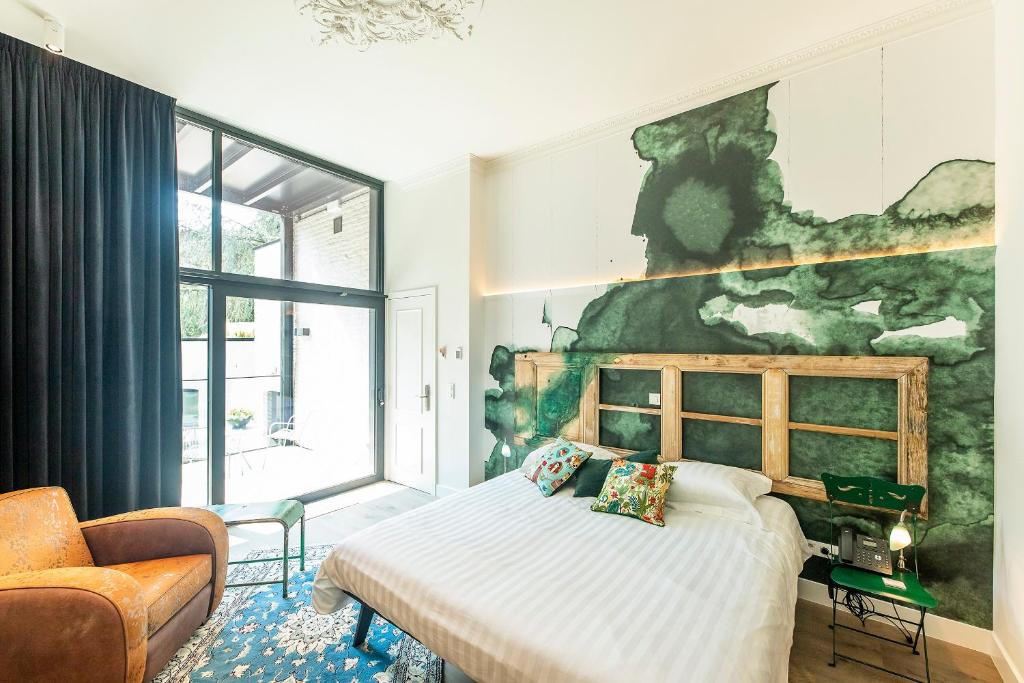 BareFoodGIULIA - Inspiration Hotel in Hasselt