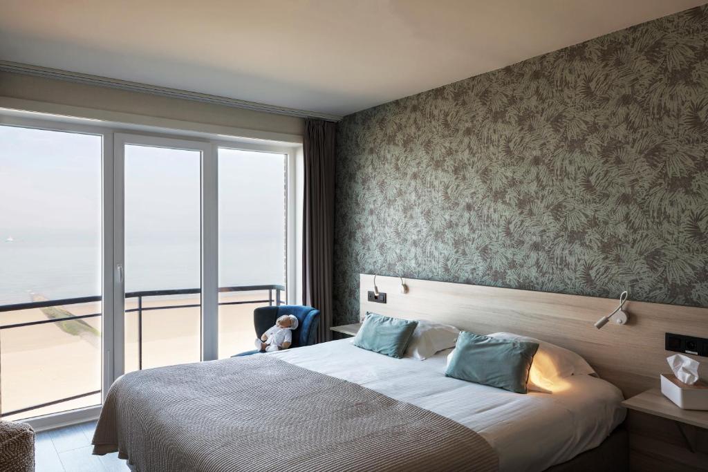 Beach Hotel Helios by CW Hotel Collection in Blankenberge
