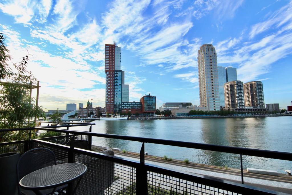 Bed, Bites & Business Hotel Rotterdam in Rotterdam