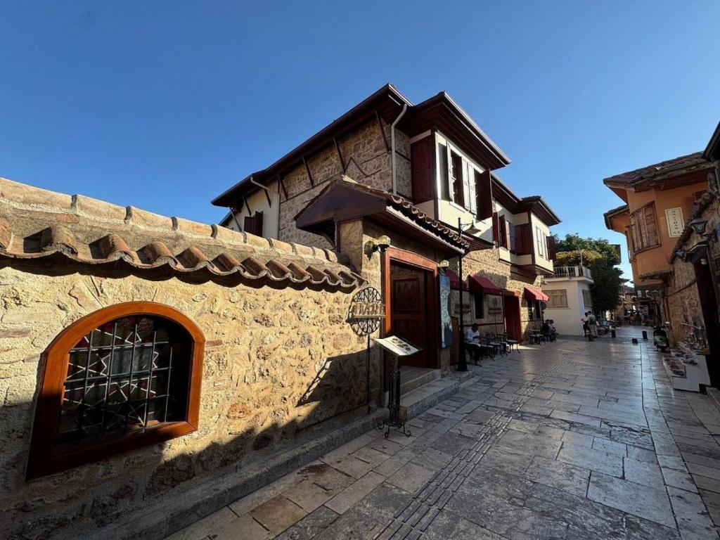 Belmondo Suites Old Town Antalya in Antalya