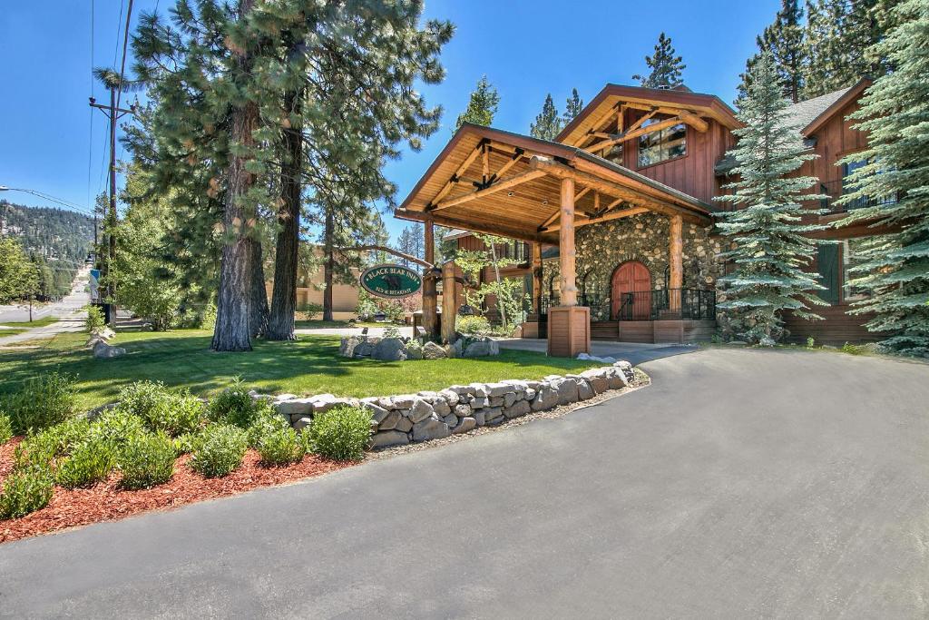 Black Bear Lodge in South Lake Tahoe