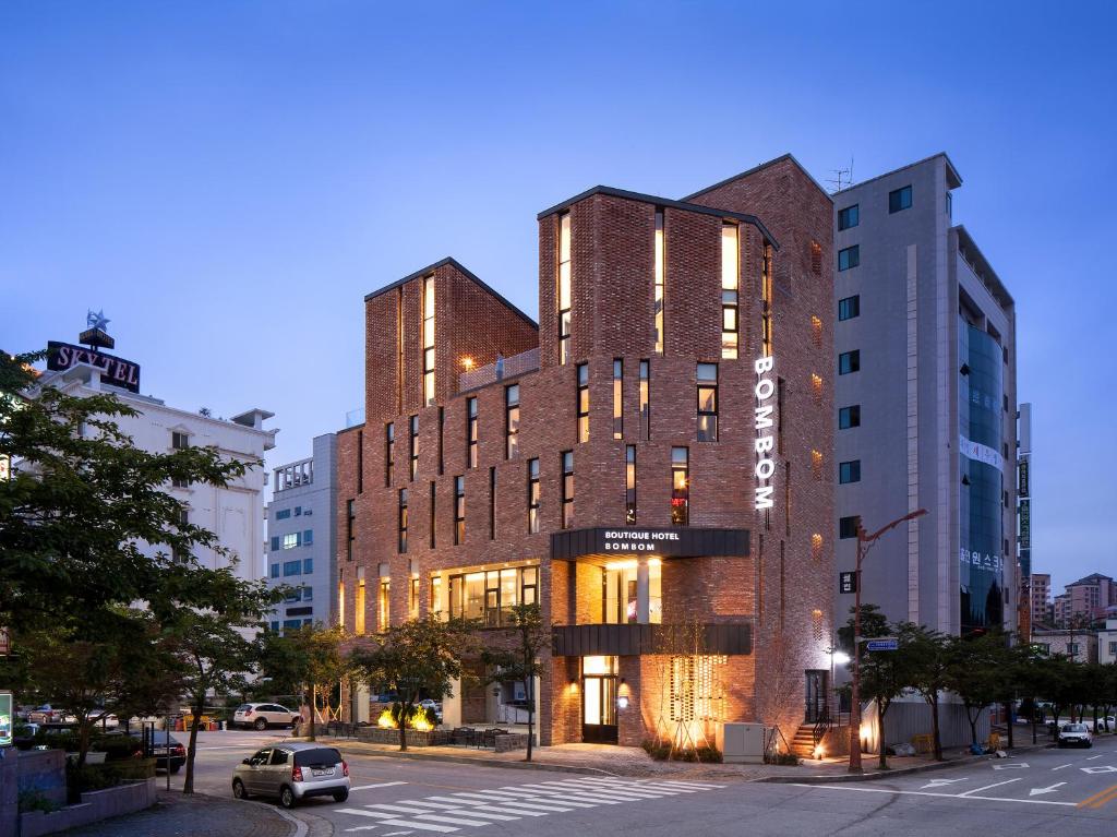 Boutique Hotel BomBom in Gangneung