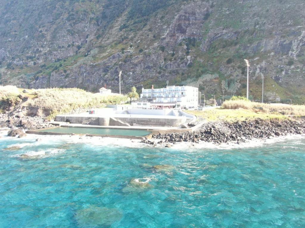Calamar Hotel in São Vicente