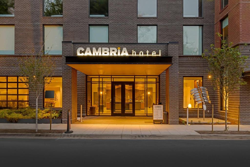 Cambria Hotel Portland - Pearl District in Portland
