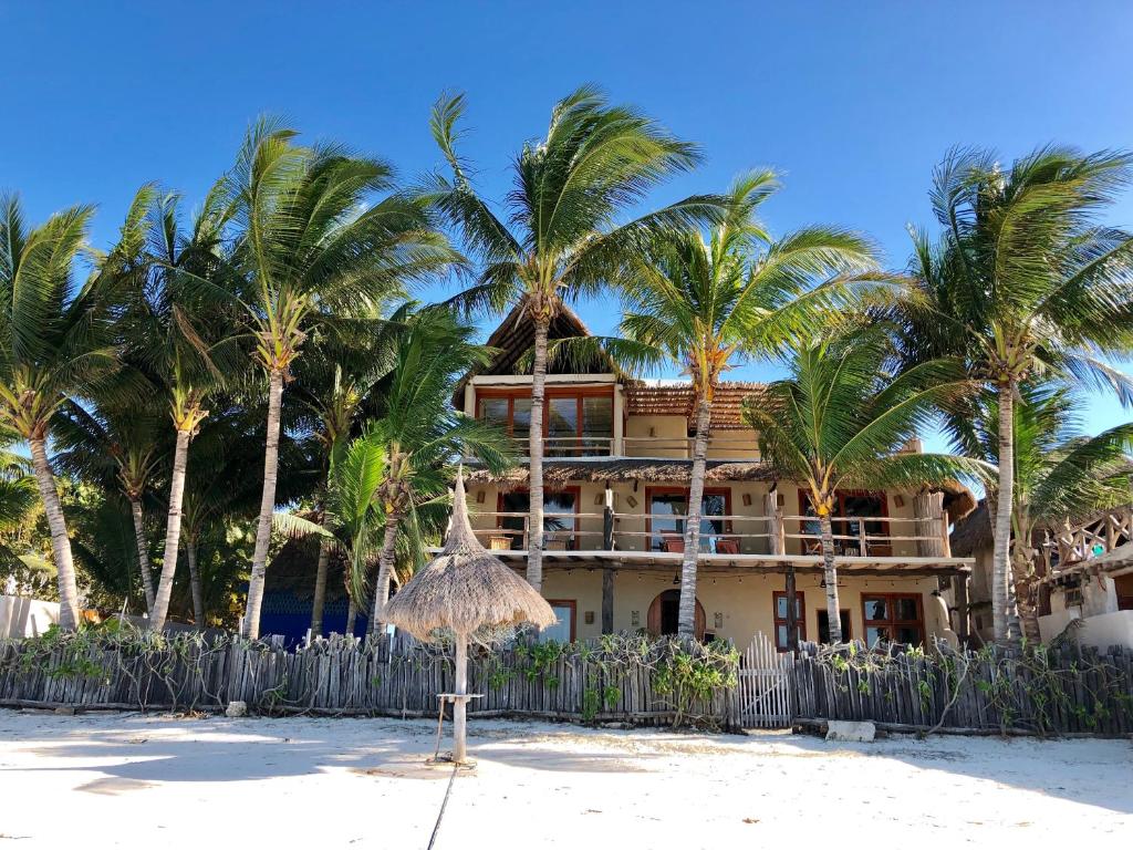 CASA CAT BA Beachfront Boutique Hotel in Holbox