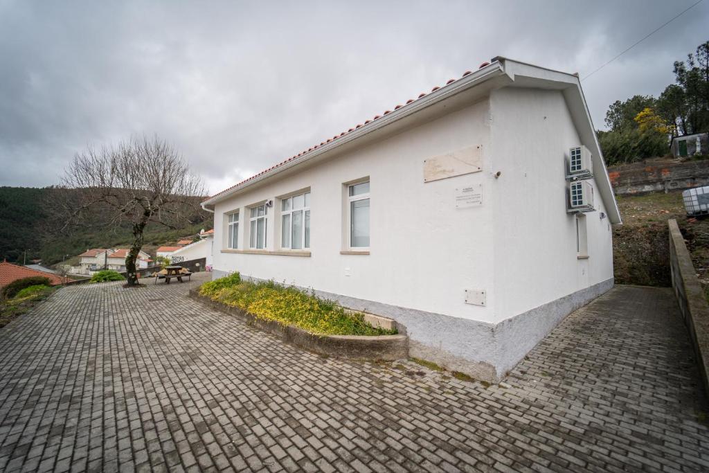 Casas da Escola - \"A Escola\" - Meãs in Pampilhosa da Serra