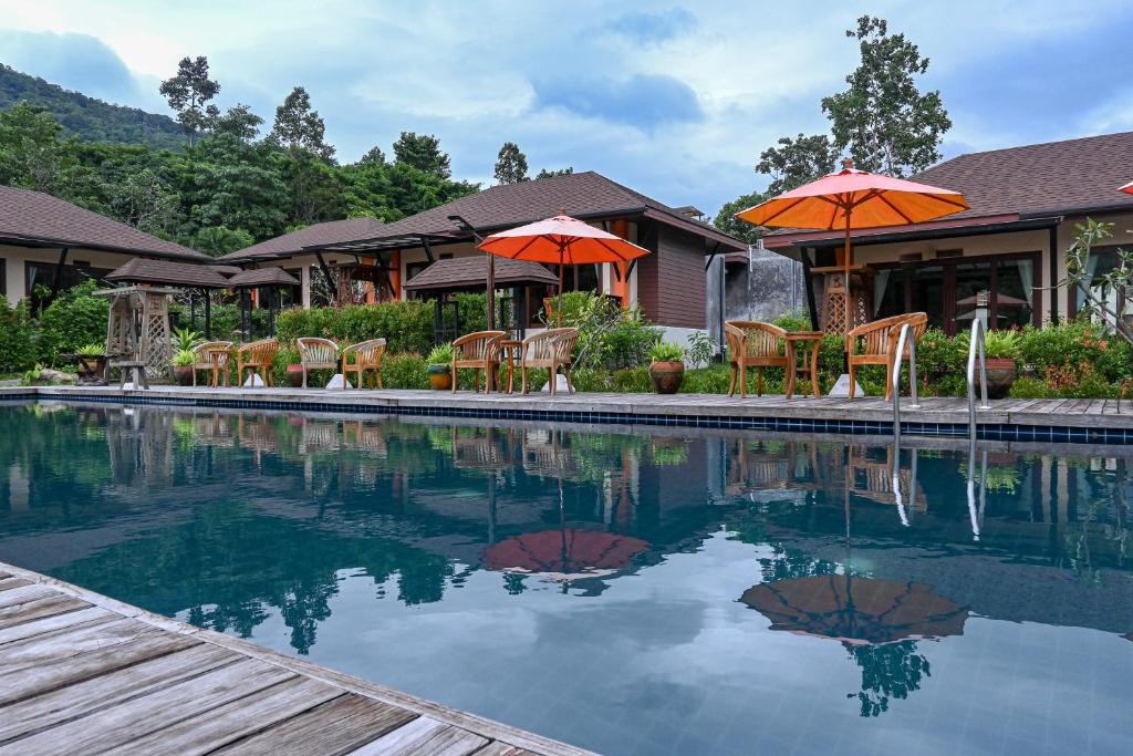 Cascade Tara in Koh Samui