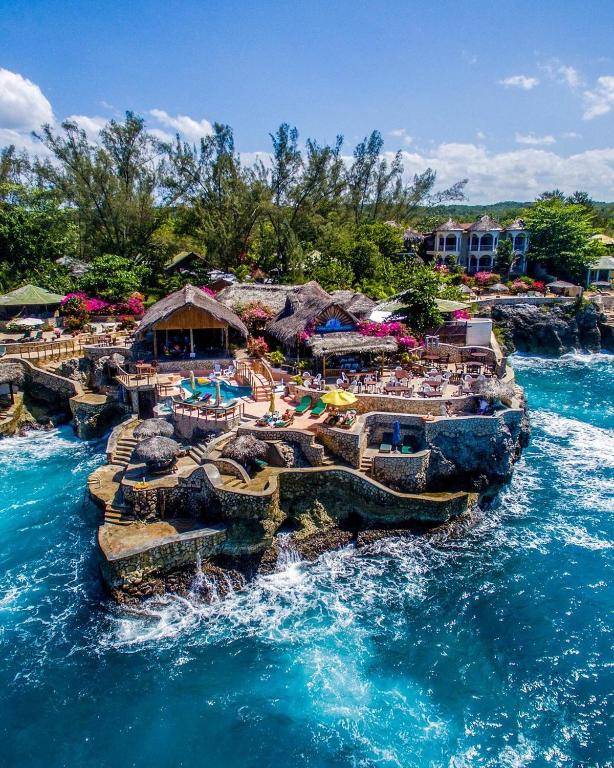 Catcha Falling Star in Negril