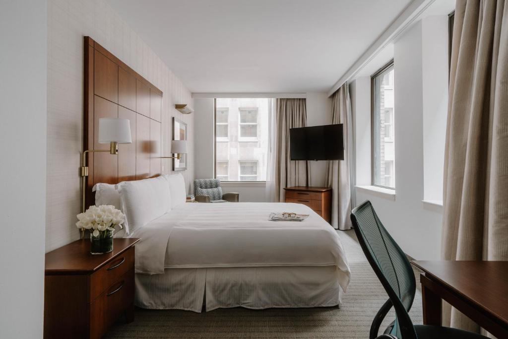 Central Loop Hotel in Chicago