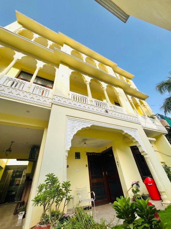 Chitawa Haveli A Luxury Heritage Hotel in Jaipur