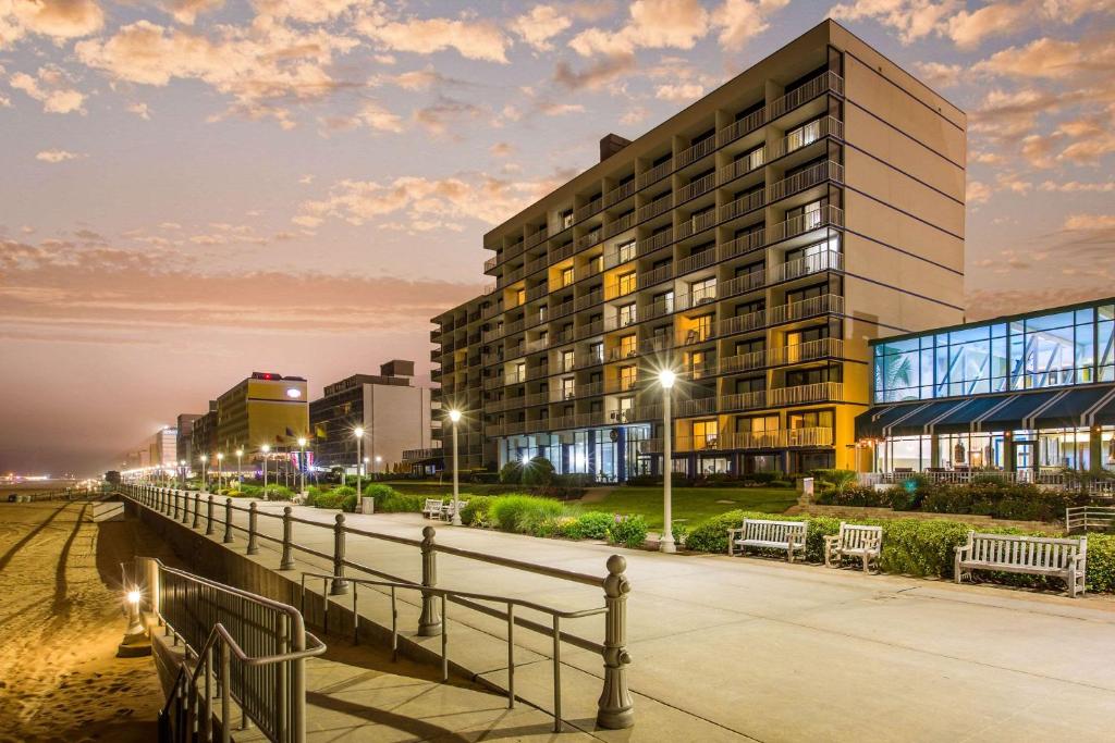 Coastal Hotel & Suites Virginia Beach - Oceanfront in Virginia Beach