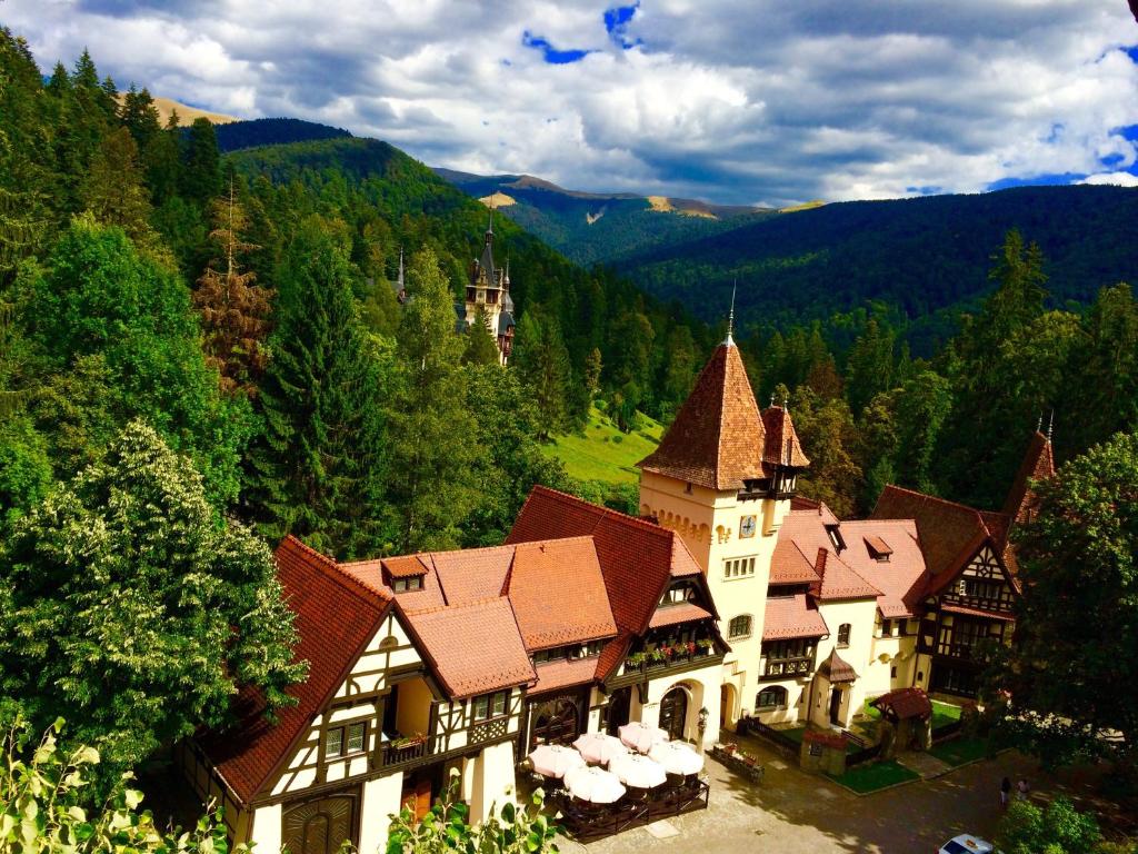 Complex La Tunuri - Vila Economat in Sinaia