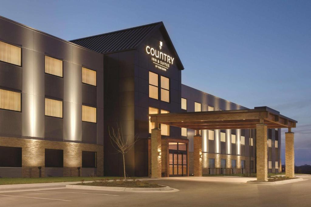 Country Inn & Suites by Radisson, Lawrence, KS in Lawrence