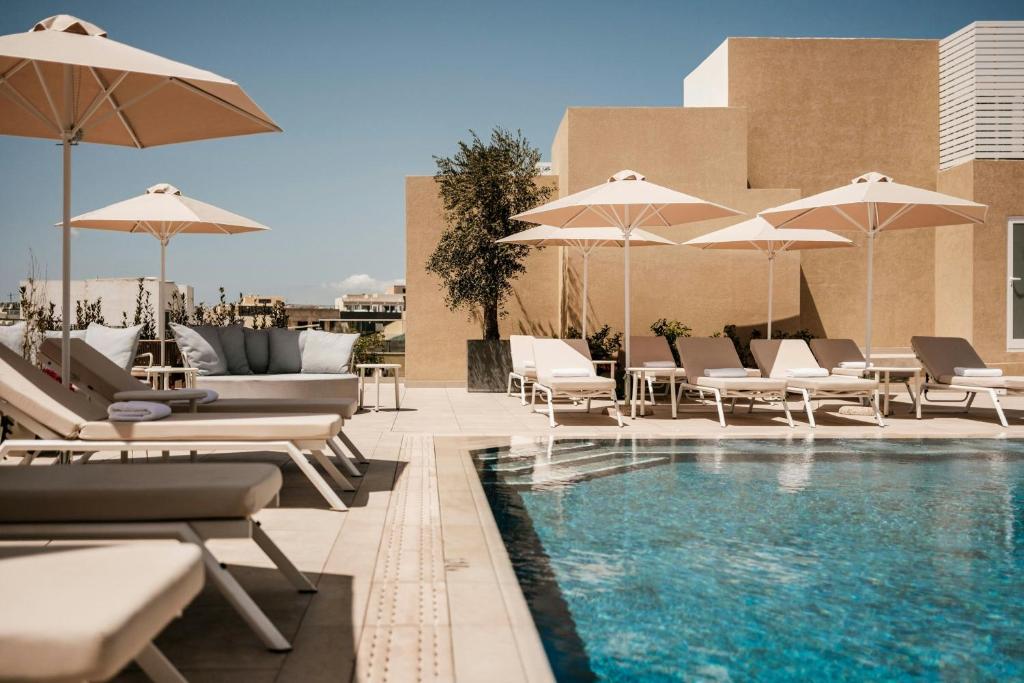 Courtyard by Marriott Sliema in Sliema