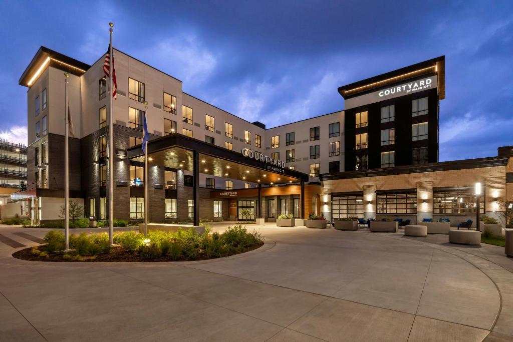 Courtyard by Marriott St Paul Downtown in St. Paul