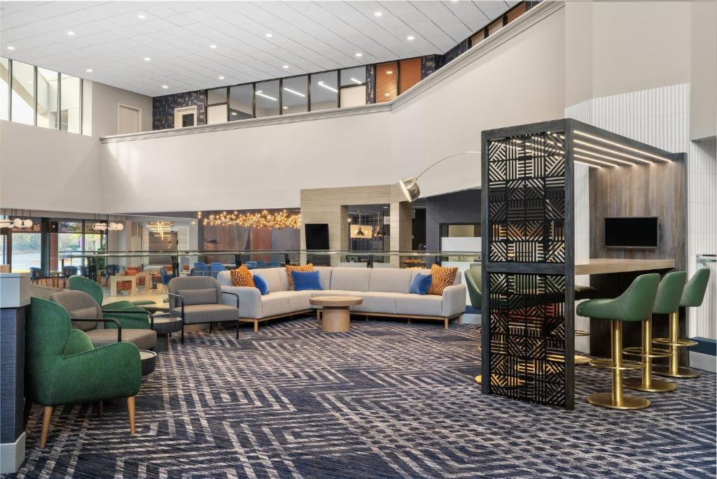 Crowne Plaza Virginia Beach Town Center by IHG in Virginia Beach