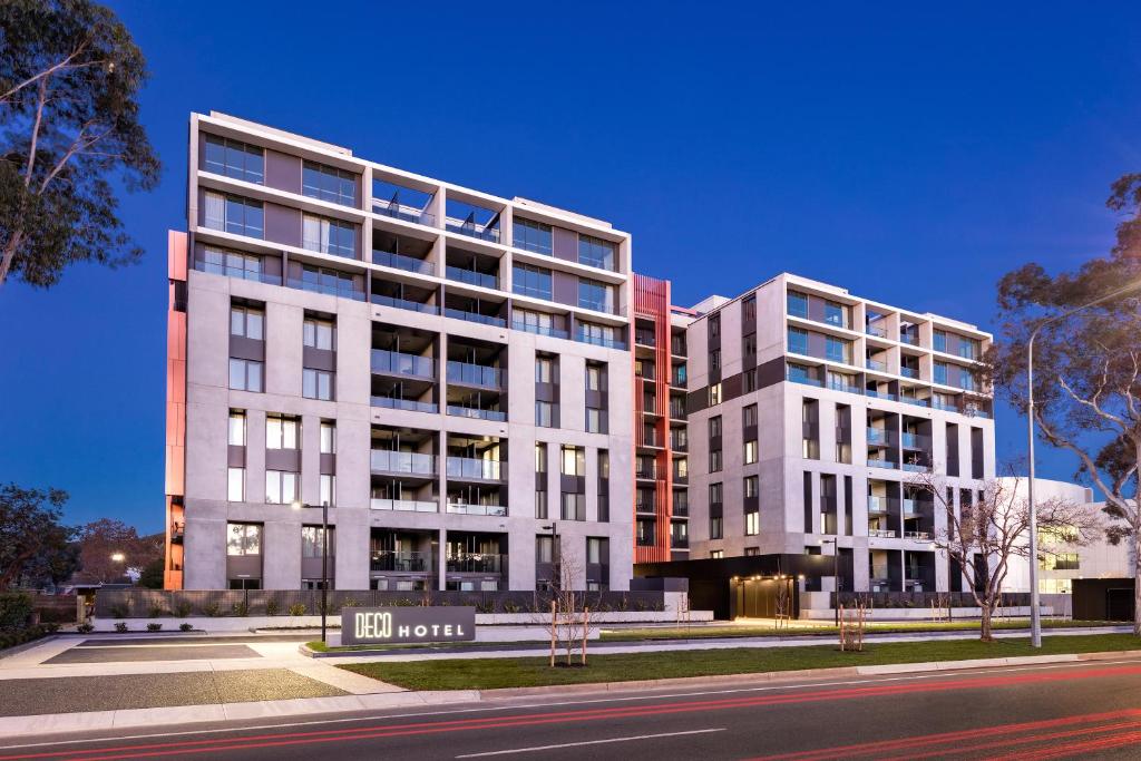 Deco Hotel Canberra in Canberra