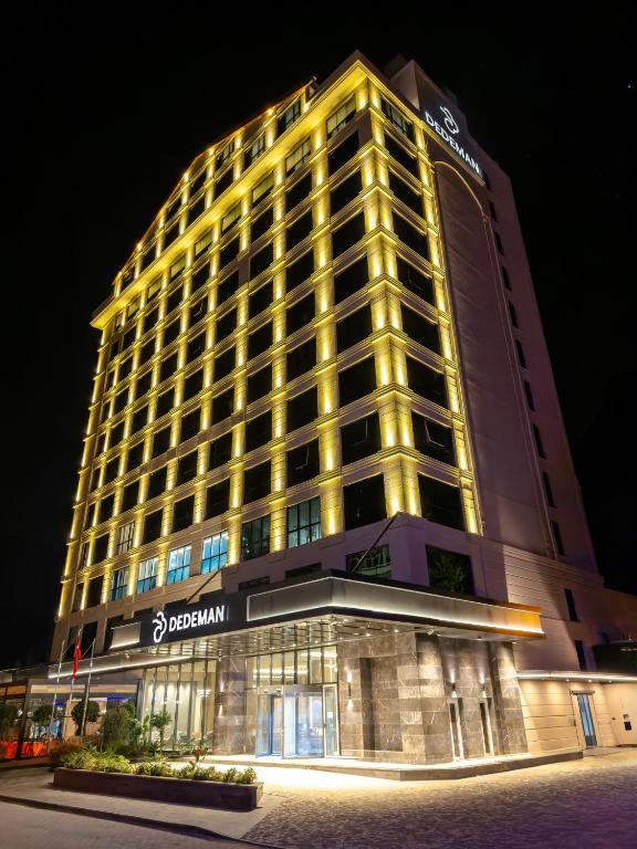 Dedeman Adana in Adana