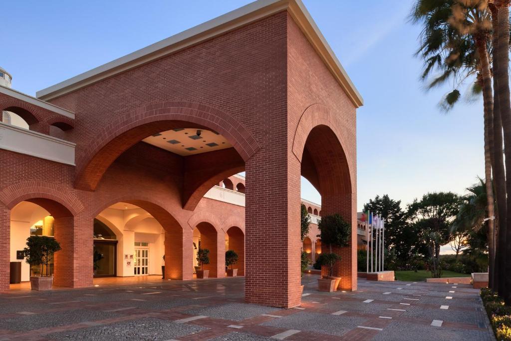 Domes Lake Algarve, Autograph Collection in Loulé