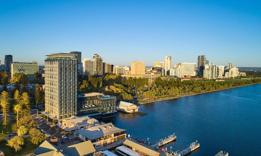Doubletree By Hilton Perth Waterfront in Perth