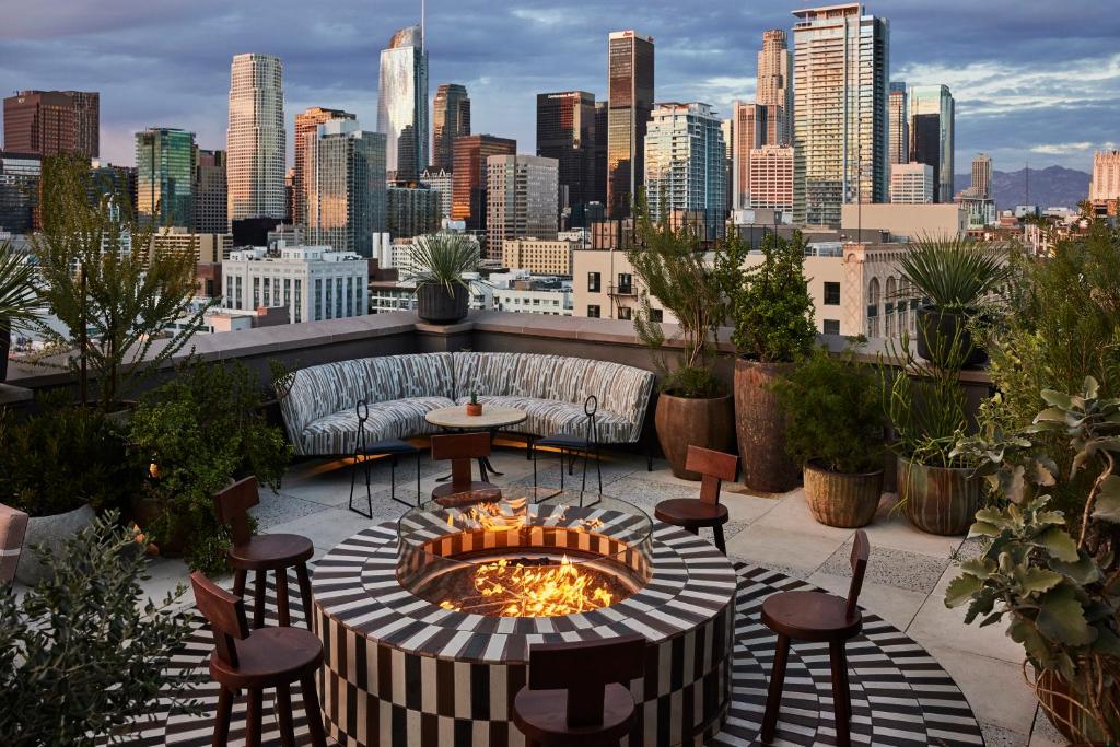 Downtown Los Angeles Proper Hotel, a Member of Design Hotels in Los Angeles