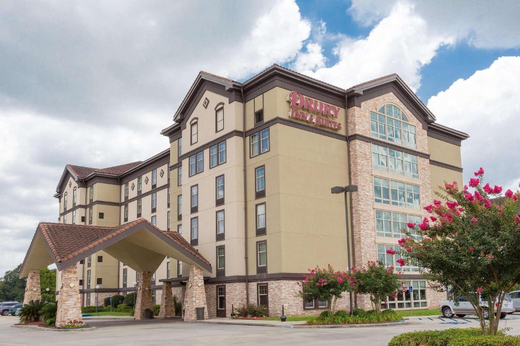 Drury Inn & Suites Lafayette LA in Lafayette