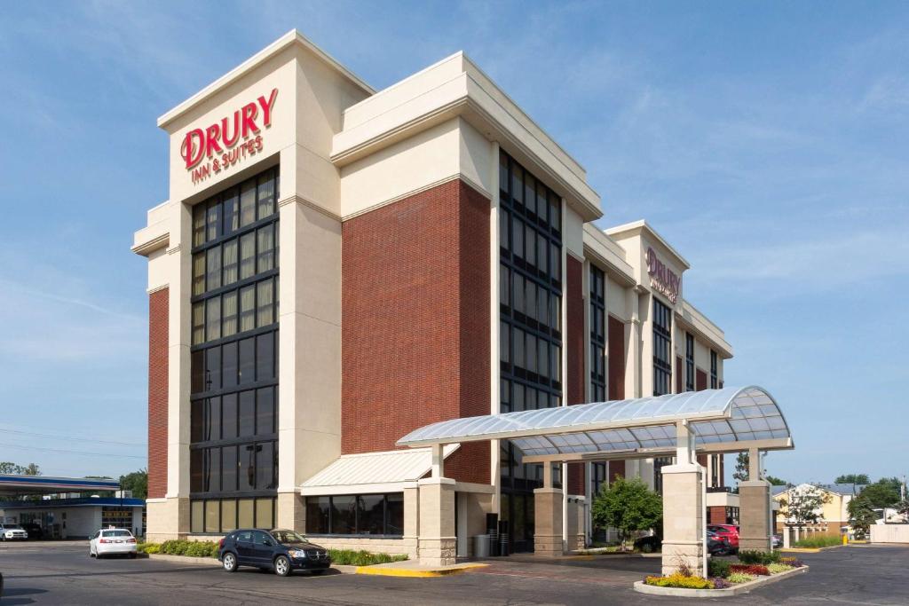 Drury Inn & Suites Terre Haute in Terre Haute