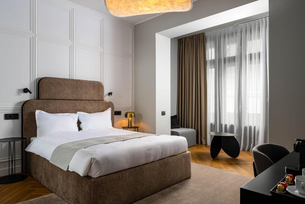 Ecletico Villa in Bucharest