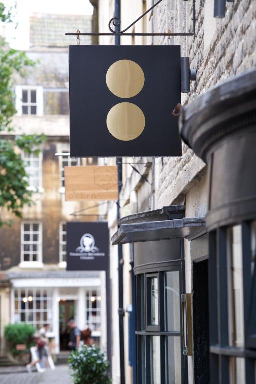 Eight in Bath