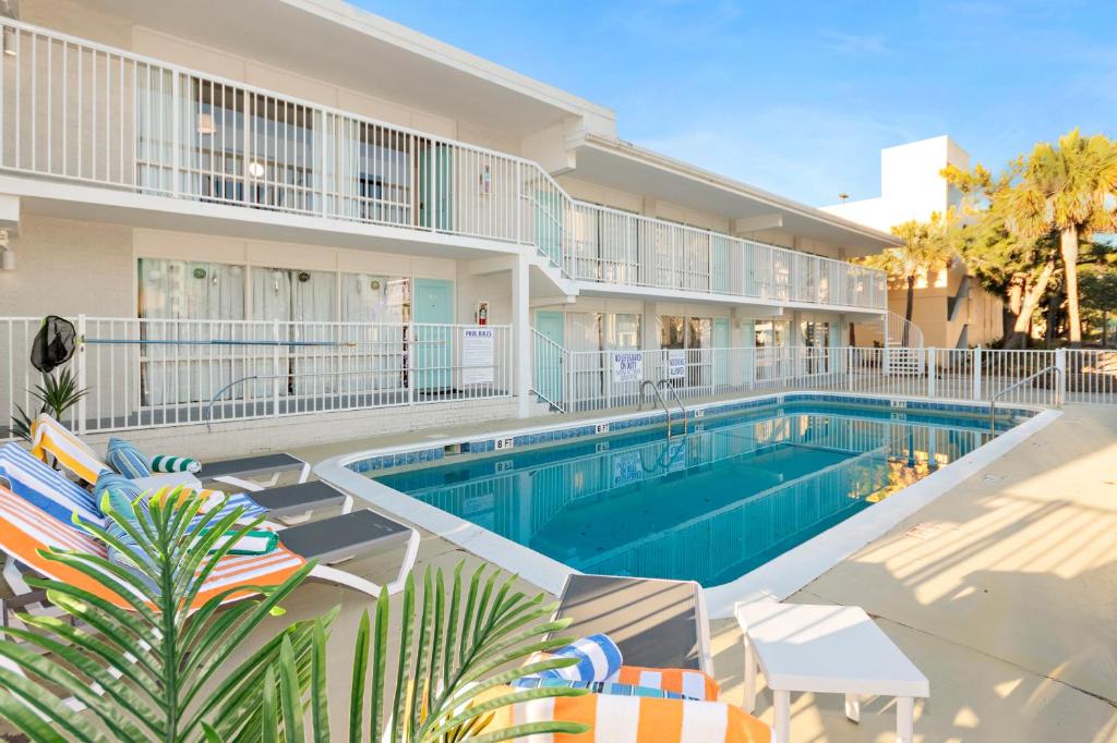 Fin's Inn & Suites in Myrtle Beach