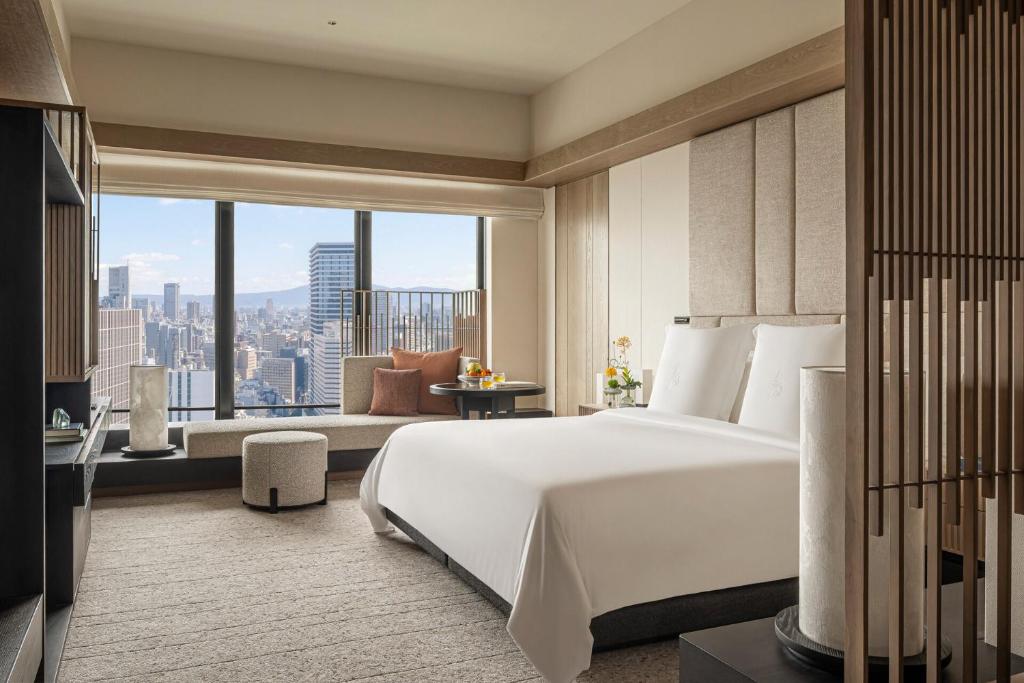 Four Seasons Hotel Osaka in Osaka