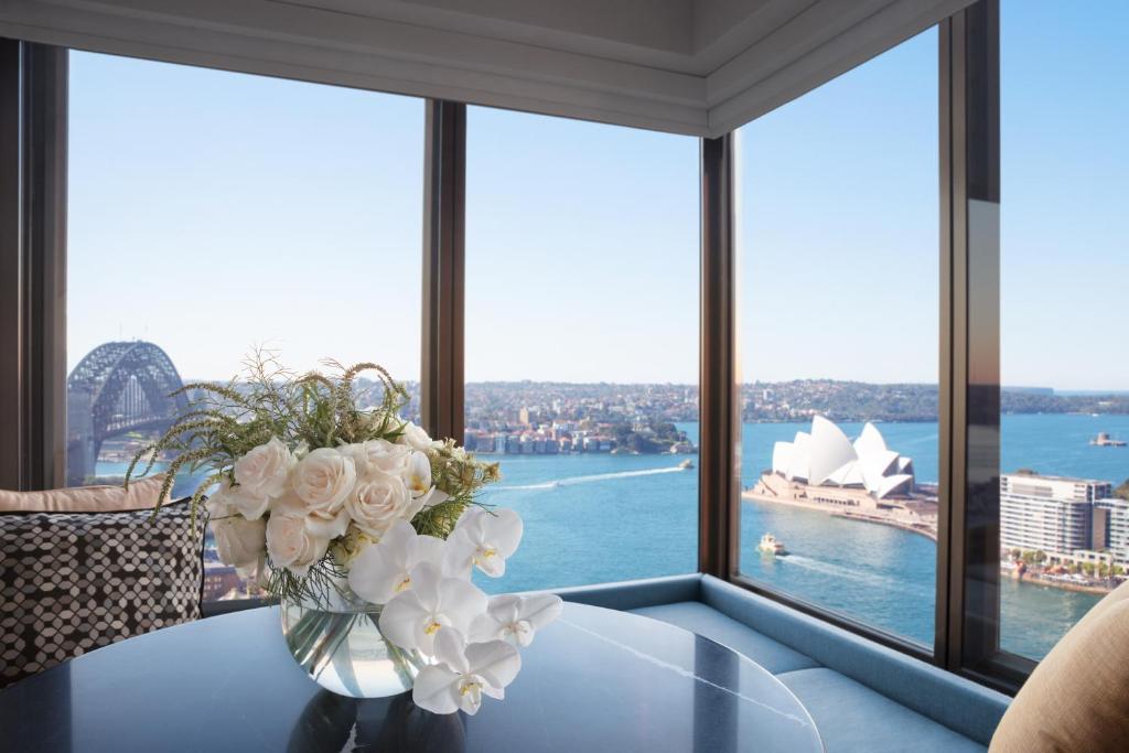 Four Seasons Hotel Sydney in Sydney