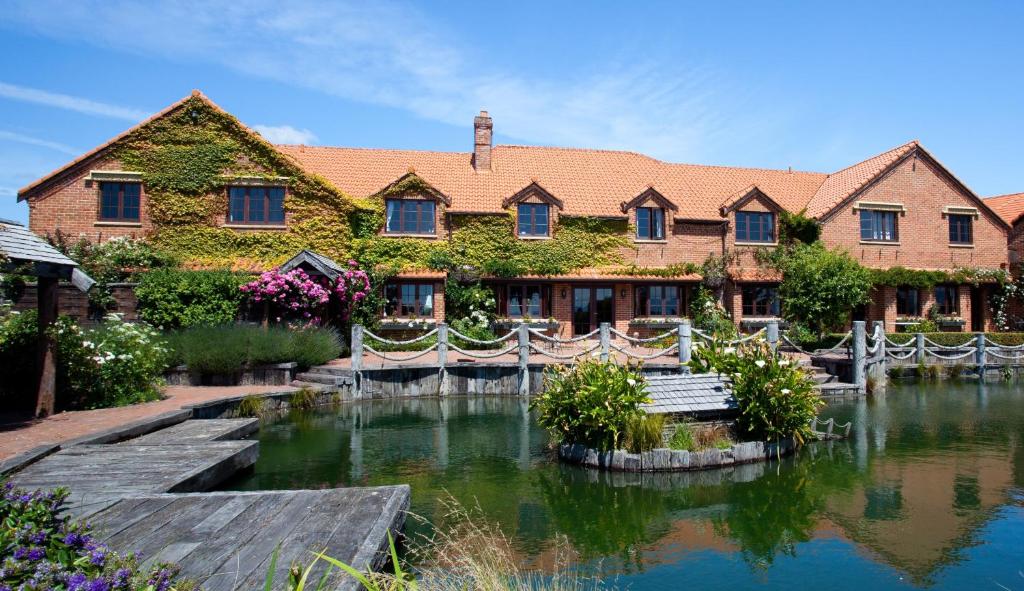 Grand Arden Monaco Nelson in Nelson
