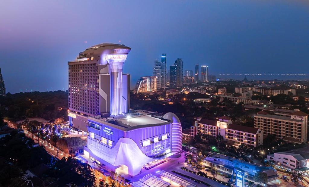 Grande Centre Point Space Pattaya in Pattaya