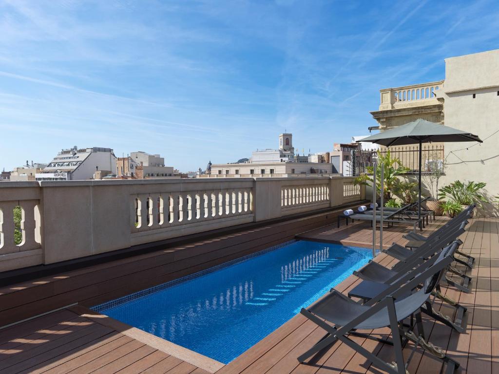 H10 Urquinaona Plaza in Barcelona