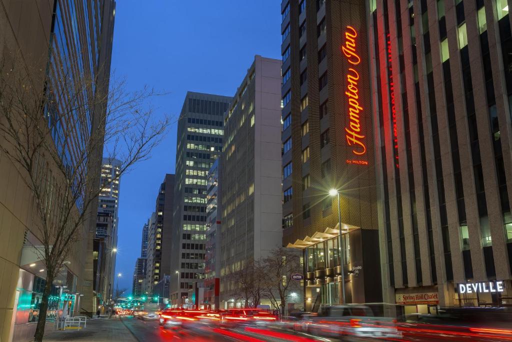 Hampton Inn By Hilton Calgary Downtown in Calgary