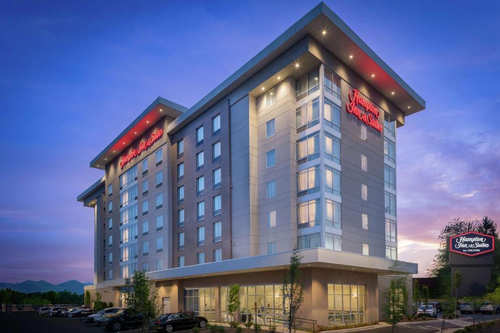 Hampton Inn & Suites Asheville Biltmore Area in Asheville
